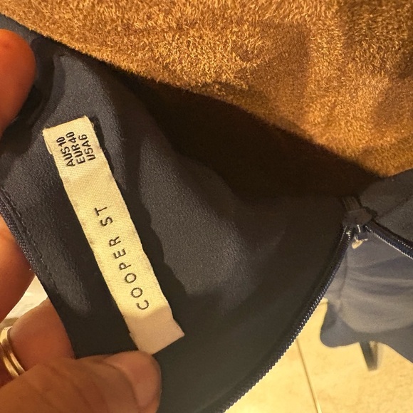 Chic Navy Blue Midi Dress with Spaghetti Straps - Picture 3 of 3